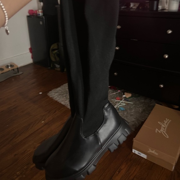 Black Knee-High Boots - Picture 1 of 4